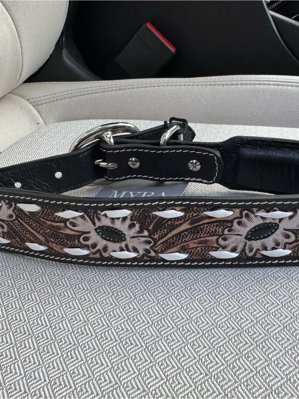 Myra Hotshots Hand Tooled Dog Collar Leather Buckstitch Large 18”-22”